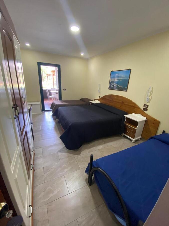 Hotel Federico II Неаполь Экстерьер фото